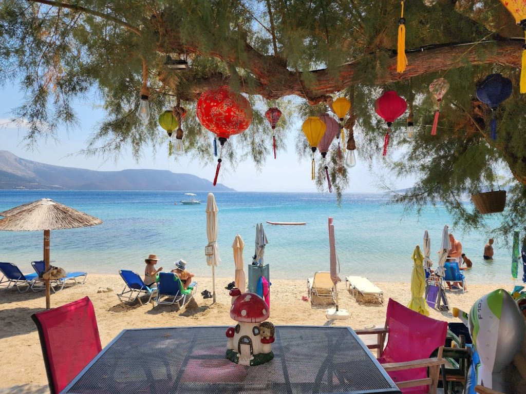 חופשה באוויה